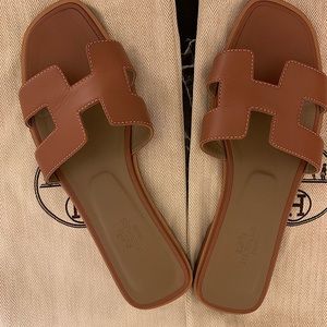 Hermès Oran sandals